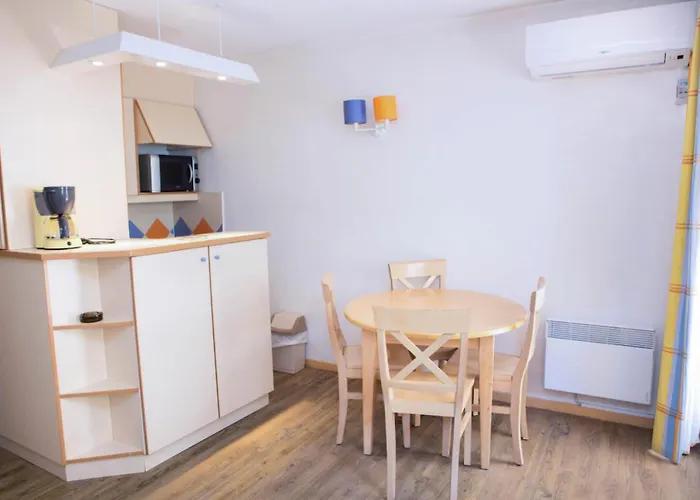 Promenade Des Bains - Maeva - 4 Personnes Confort Mae-2296 * Сен-Рафаэль